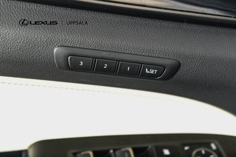 Lexus NX bild 11