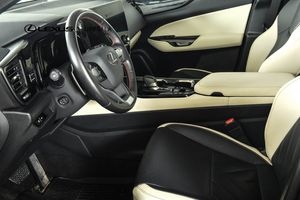 Lexus NX bild 6