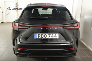 Lexus NX bild 4