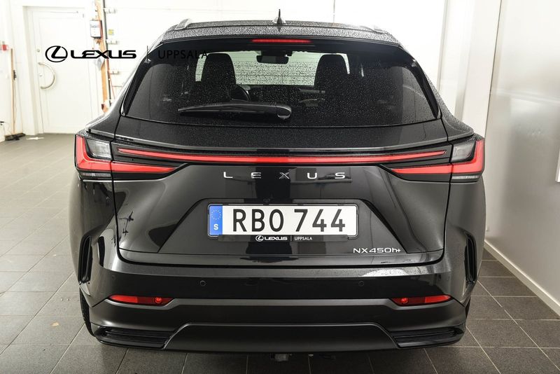 Lexus NX bild 4