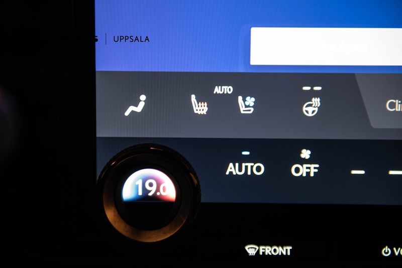 Lexus NX bild 17