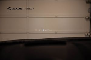 Lexus NX bild 18