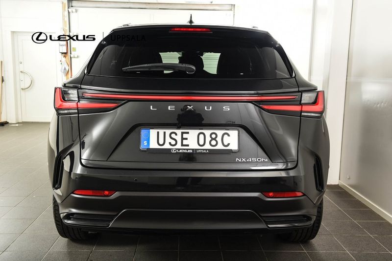 Lexus NX bild 4