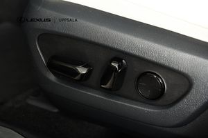 Lexus NX bild 12