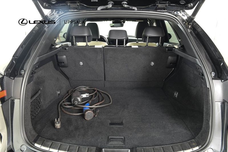 Lexus NX bild 9