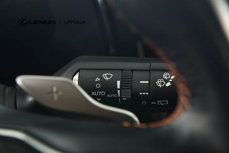 Lexus NX bild 17