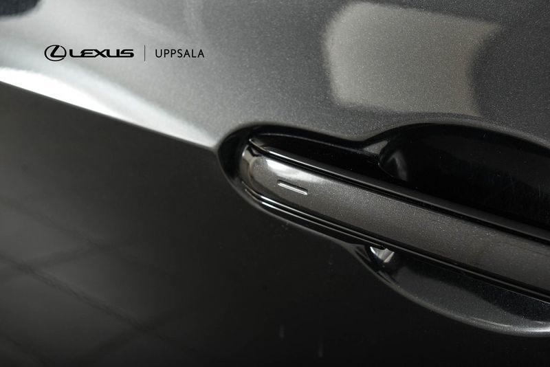 Lexus NX bild 23