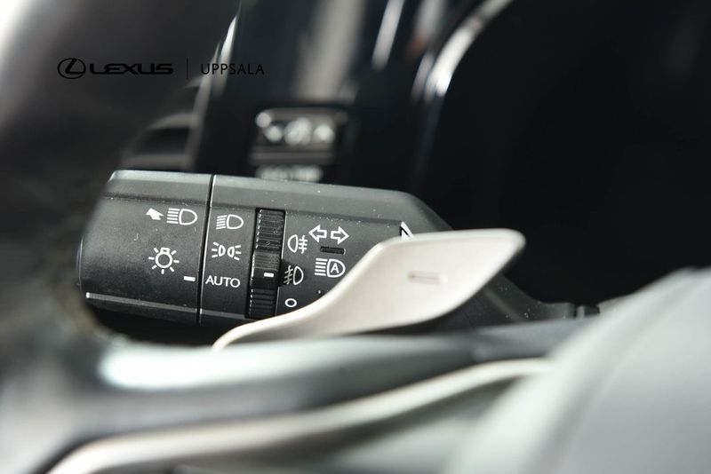 Lexus NX bild 15
