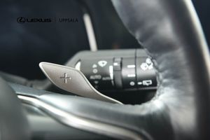 Lexus NX bild 17