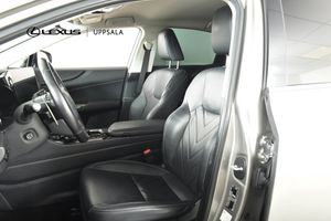 Lexus NX bild 6