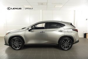 Lexus NX bild 3