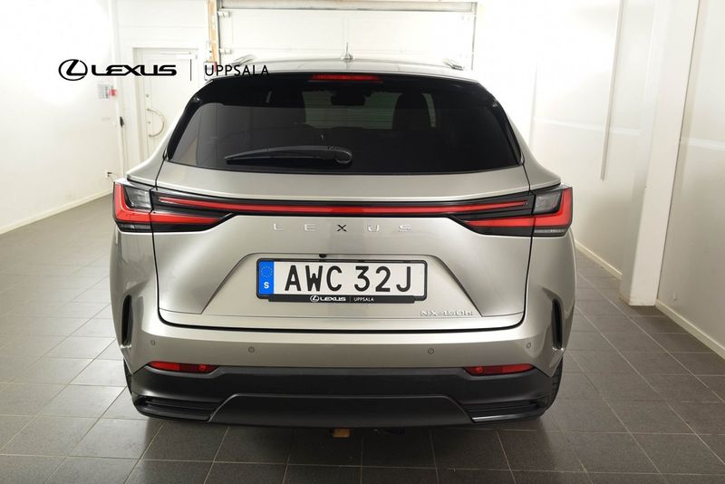 Lexus NX bild 4