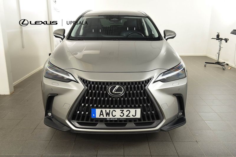 Lexus NX bild 5