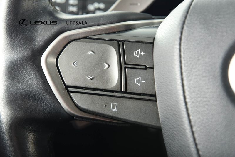 Lexus NX bild 14