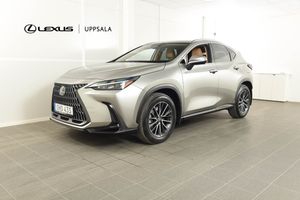Lexus NX bild 1