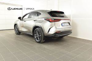 Lexus NX bild 3