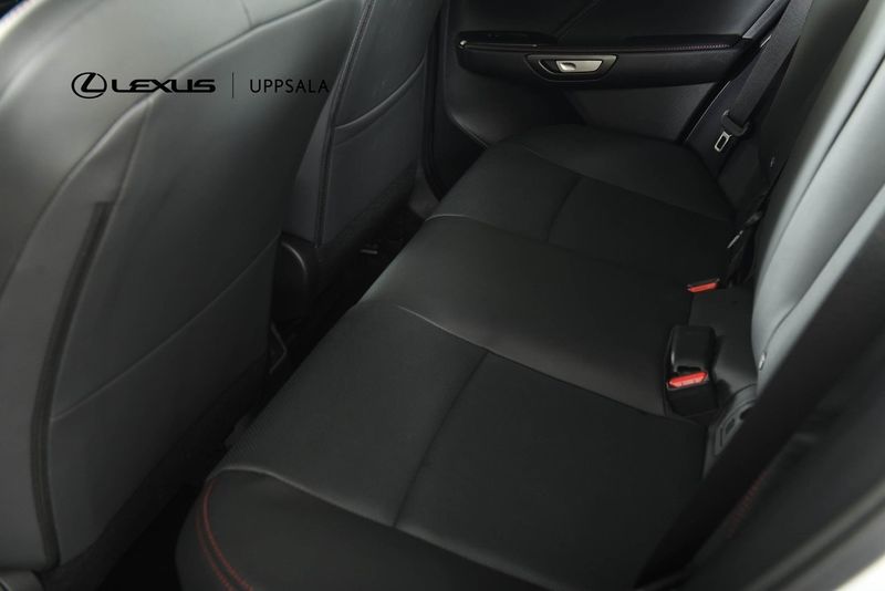 Lexus LBX bild 7