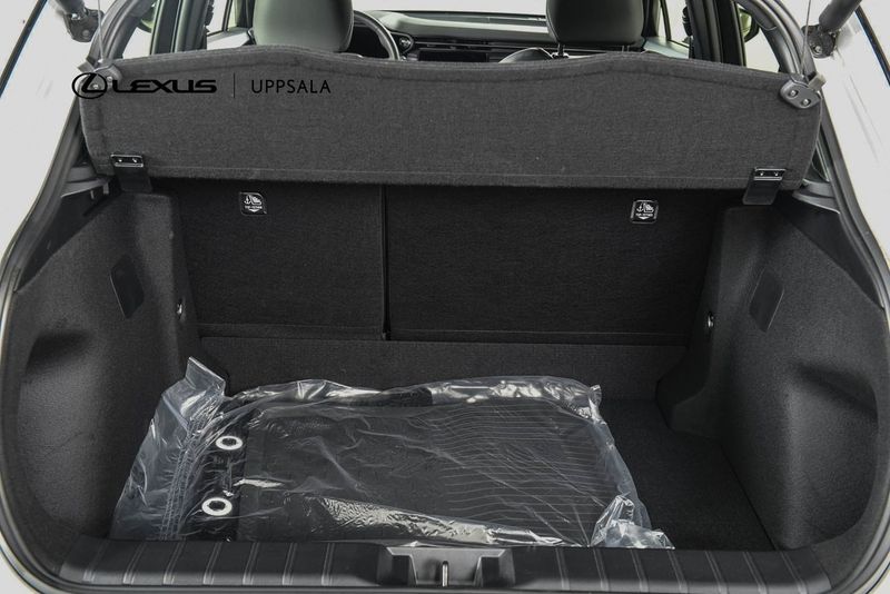Lexus LBX bild 9