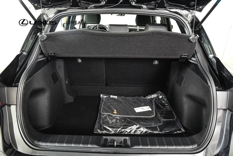 Lexus LBX bild 8