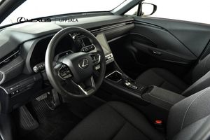 Lexus LBX bild 15