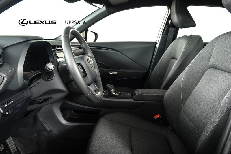 Lexus LBX bild 6