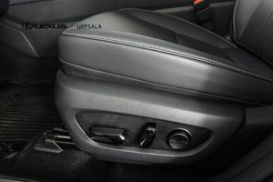 Lexus NX bild 14