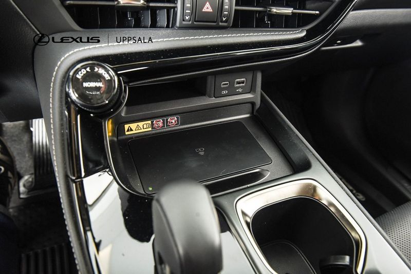 Lexus NX bild 13