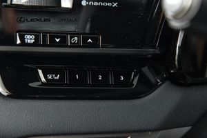 Lexus RX bild 13