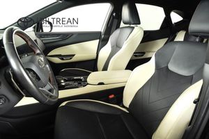 Lexus NX bild 18