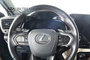 Lexus NX bild 10