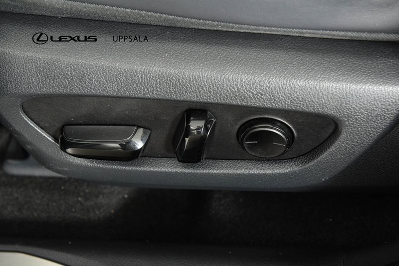 Lexus NX bild 12