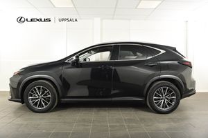 Lexus NX bild 3