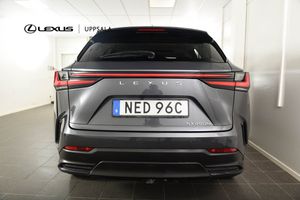 Lexus NX bild 4
