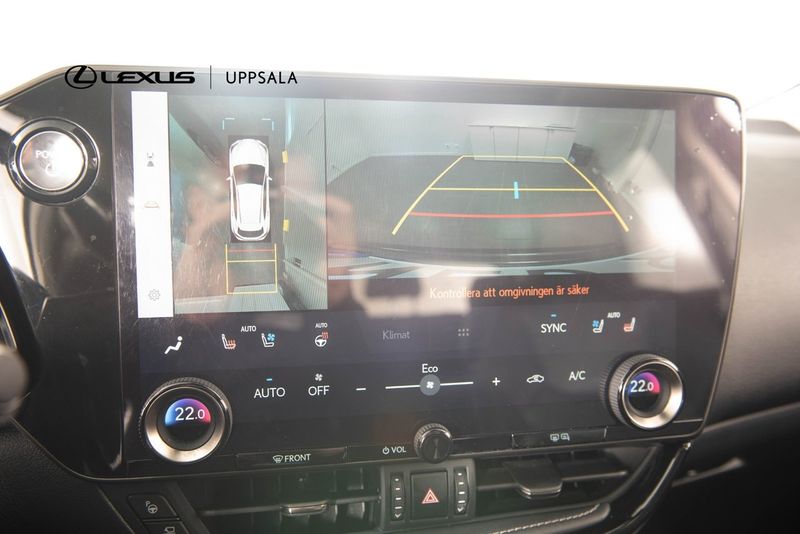 Lexus NX bild 16