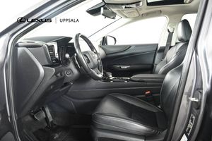 Lexus NX bild 6