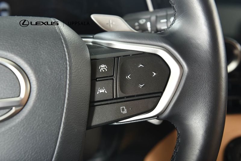 Lexus NX bild 15