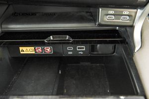 Lexus RX bild 15