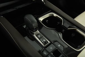 Lexus RX bild 14