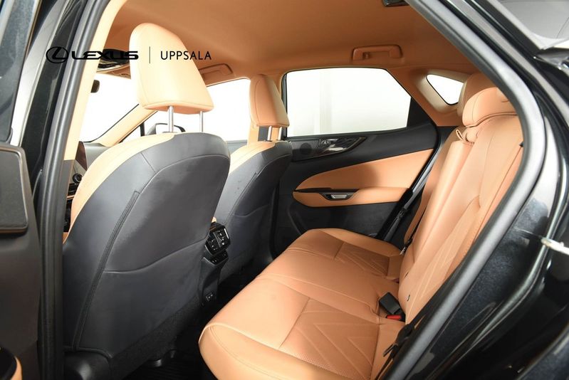 Lexus NX bild 7