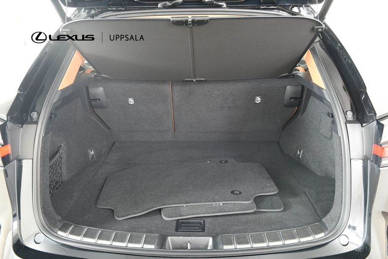 Lexus NX bild 10