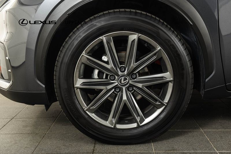 Lexus LBX bild 19