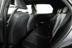 Lexus LBX bild 7