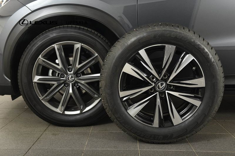 Lexus LBX bild 20