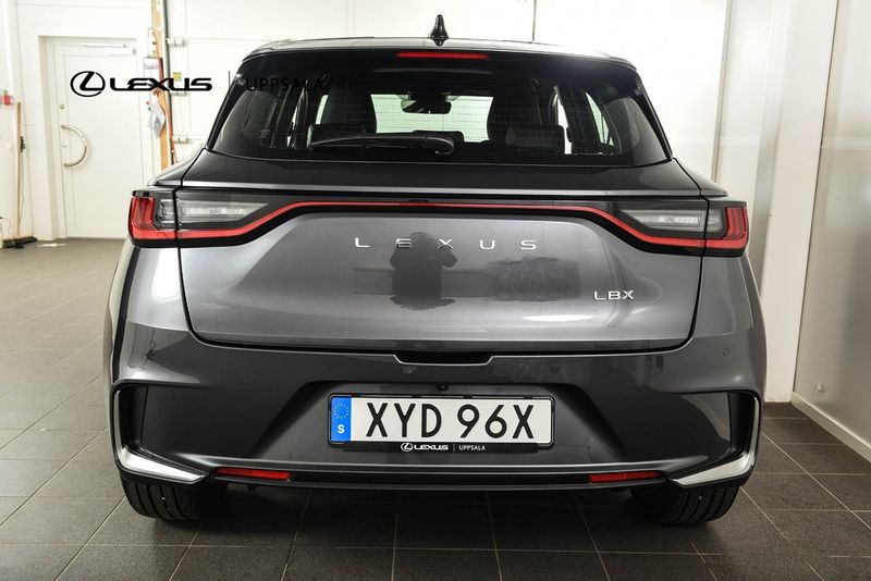 Lexus LBX bild 4