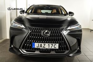 Lexus NX bild 5