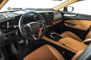 Lexus NX bild 20
