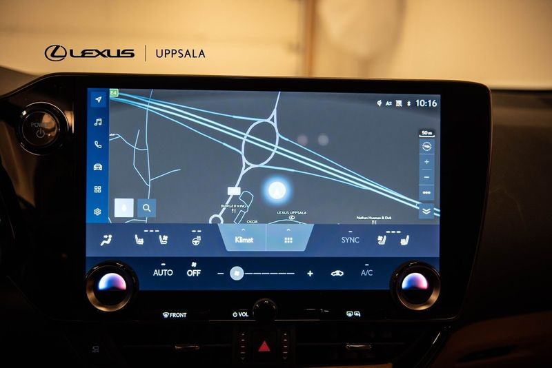 Lexus NX bild 19