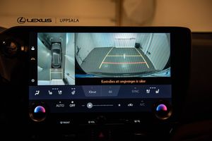Lexus NX bild 18