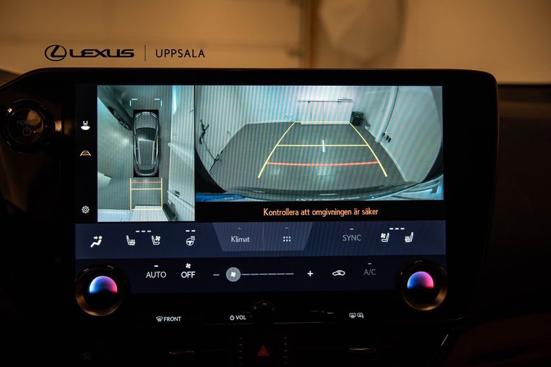 Lexus NX bild 18