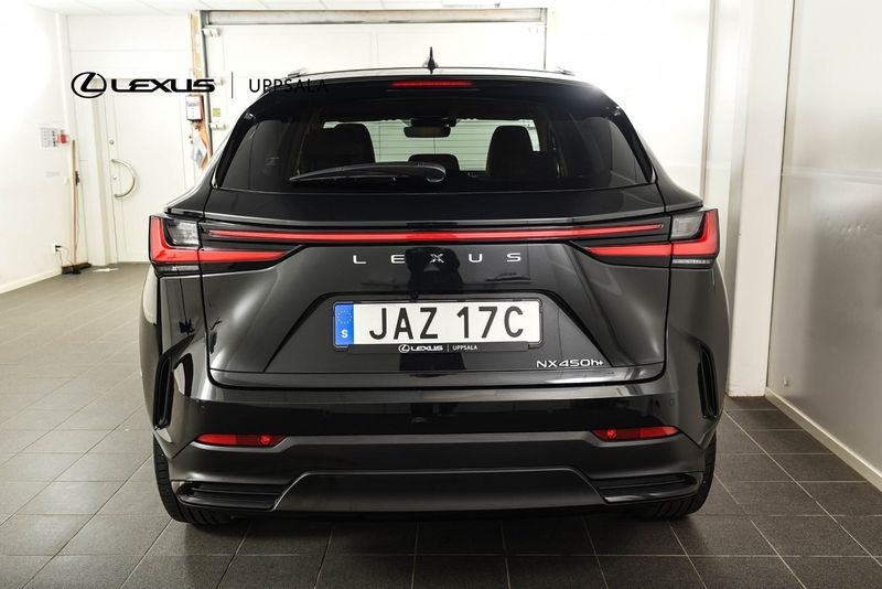 Lexus NX bild 4